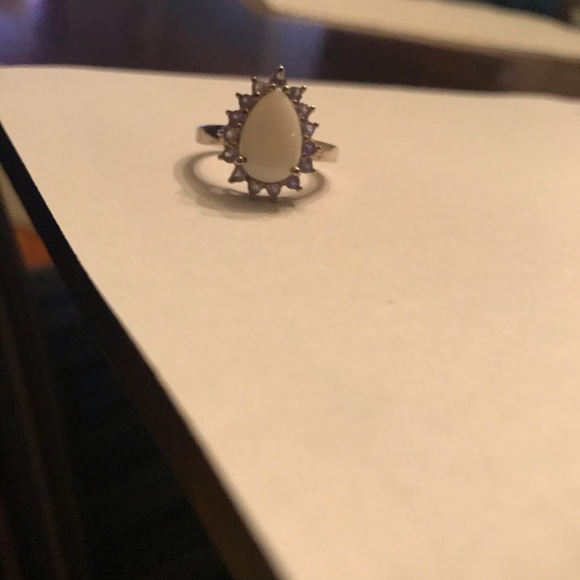 Rare white opal and purple tourmaline ring - Picture 2 of 4